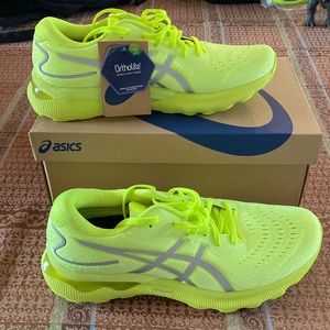 ASICS Men's Gel-Nimbus 24 LITE-Show Running Shoes (size 9.5)